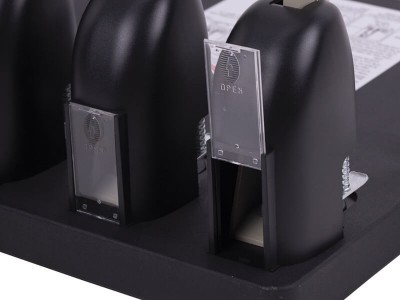 Дырокол на 4 отверстия KW-Trio 954/01